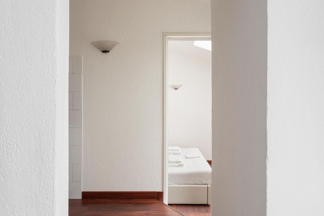 1 Bedroom & 1 Living Room Apt - Duomo 5 Milano Eksteriør bilde
